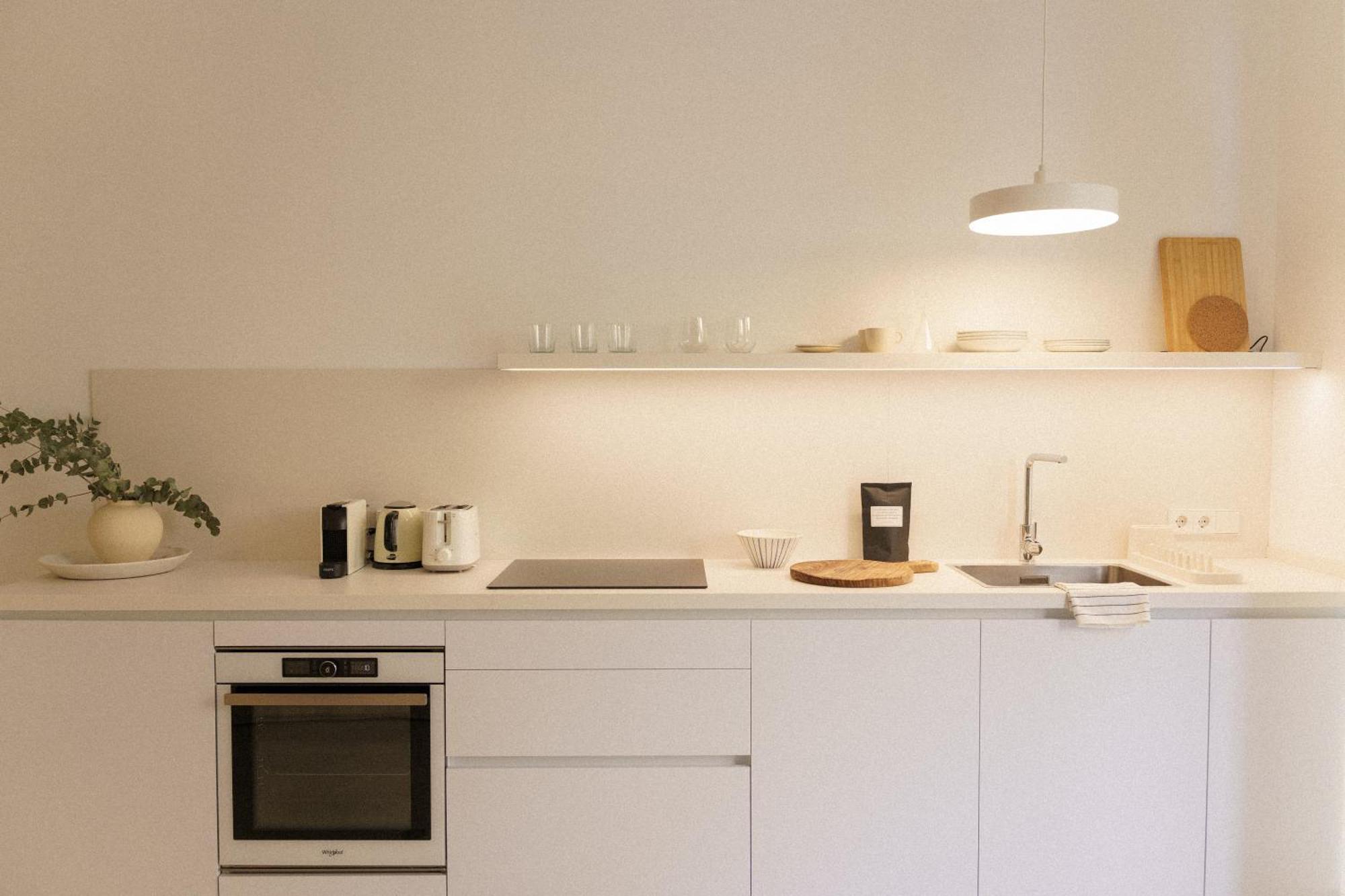 Luca Oliva Homes Riverside Studio Севилья Экстерьер фото